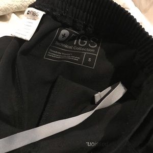 FIGS Scrub pants; size small; like new condition